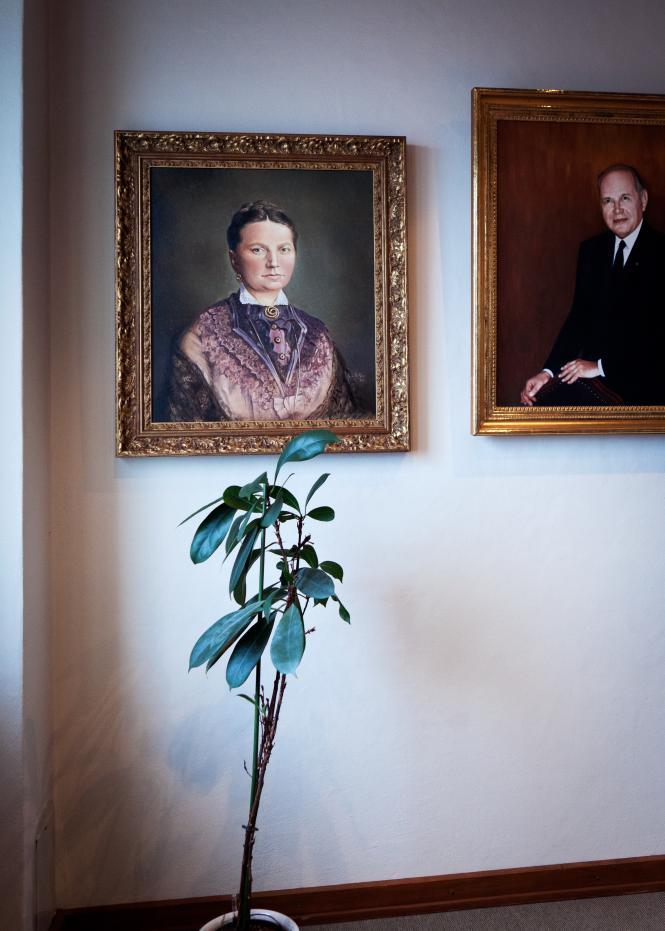 Kölln Flocken, Elmshorn, Büroraum von Prof. Dr. Driftmann, alte Familiengemälde